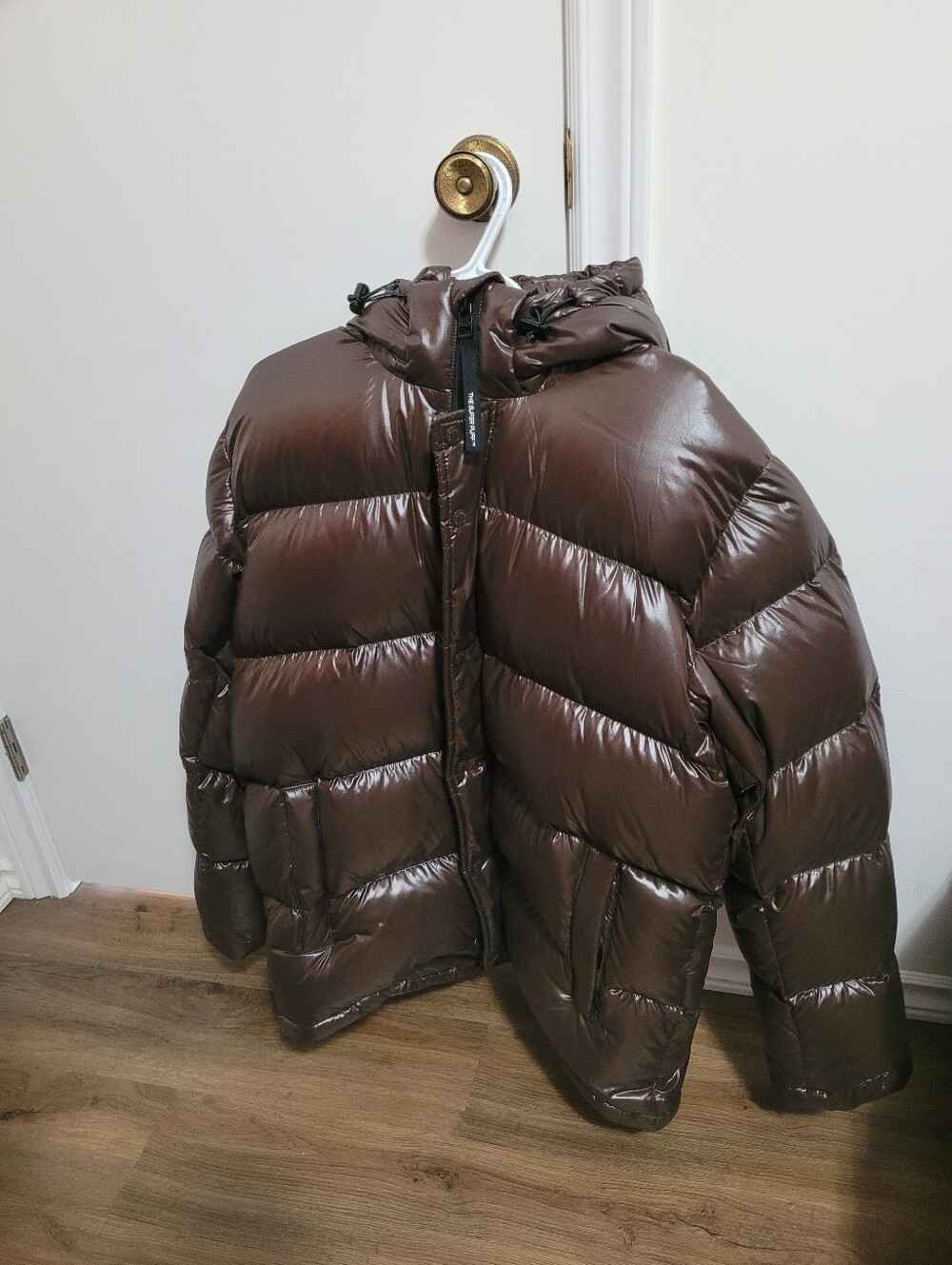 TNA SUPER PUFF MENS LARGE SHINY BROWN NEW